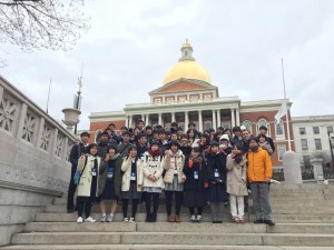 マサチューセッツ州議事堂前で