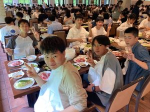 ノーザンホースパークにて昼食です。