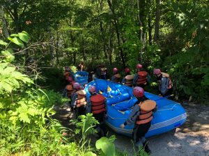 1357組ラフティングスタート！