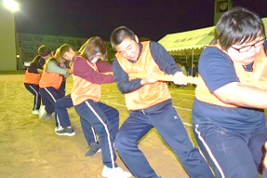 ４