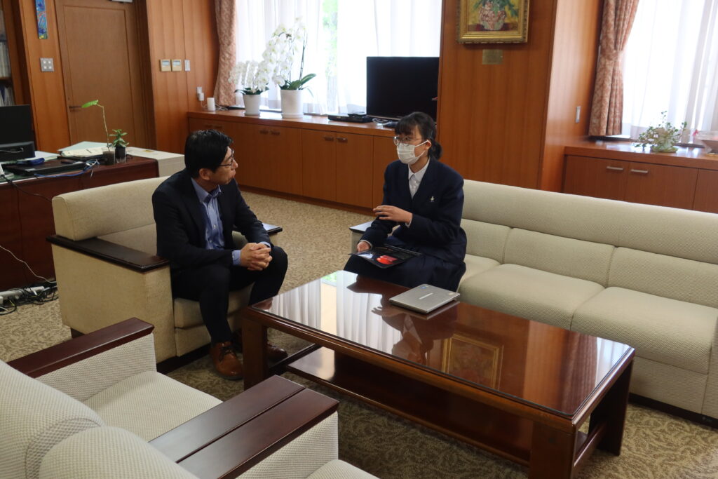 ミミズ団子研究の論文指導