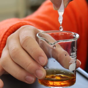 化学実験［ジュース滴定］