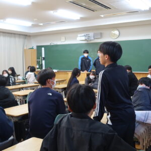 2年生クラス討論会