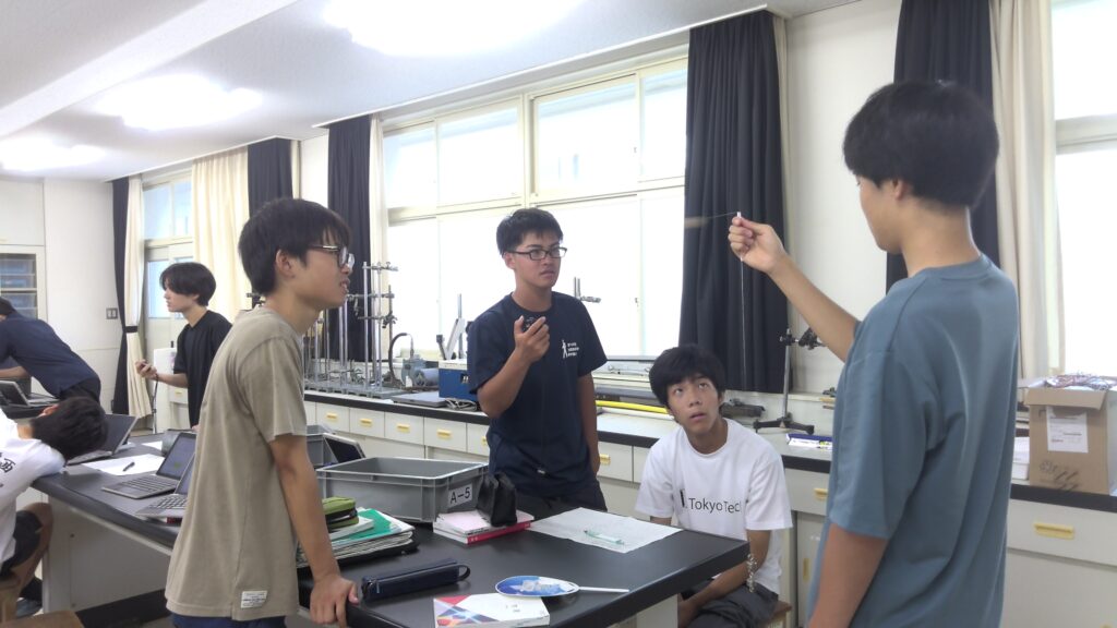 物理実験「等速円運動」
