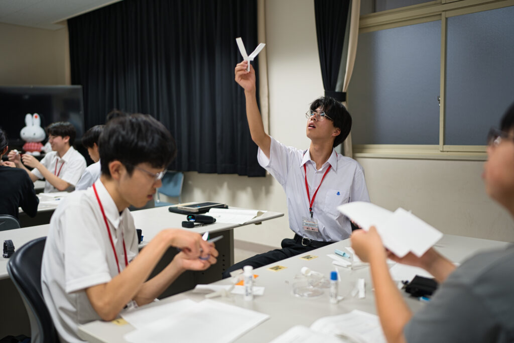 「紙ヘリコプター」で学ぶ実験計画法およびデータサイエンス講座