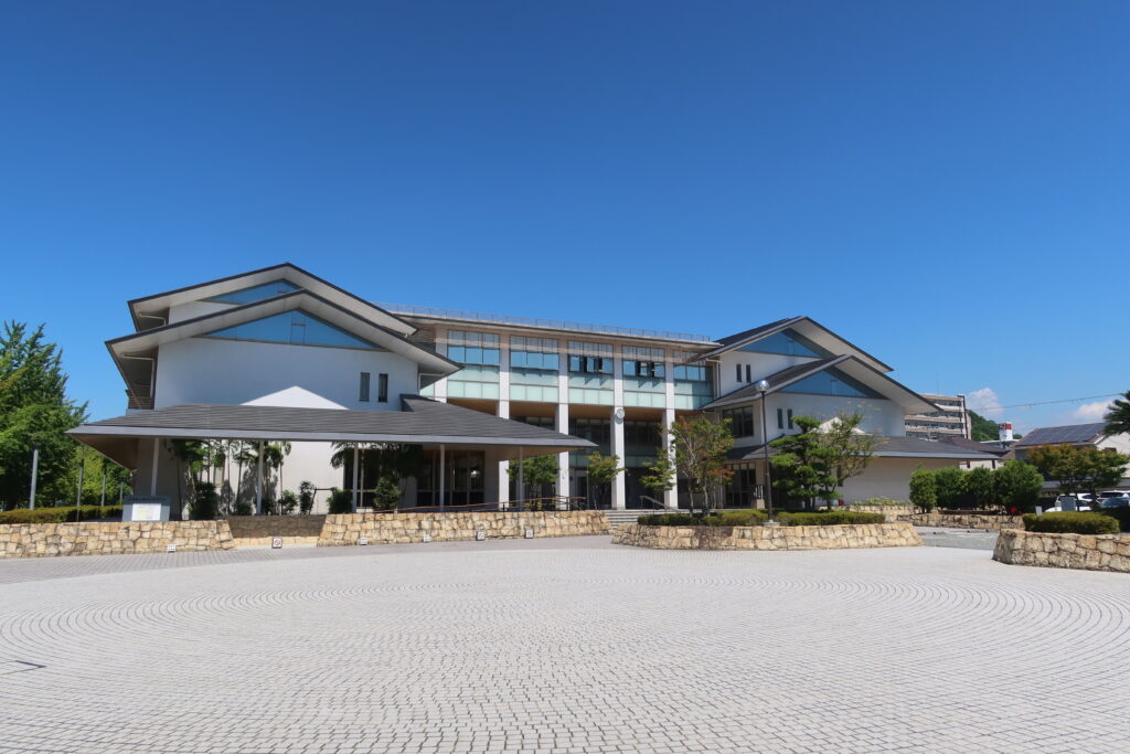 入札公告（R8.10.2)　県立姫路西高等学校体育館空調設備設置工事