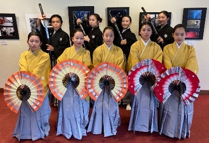 額装詩「舞」 昇級審査会（吟剣詩舞部） | JOSAI H.S.