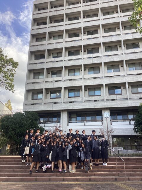 神戸市外国語大学訪問 | JOSAI H.S.