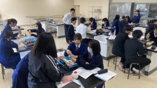 科学特別実験【遺伝子組換え実験に挑戦！】