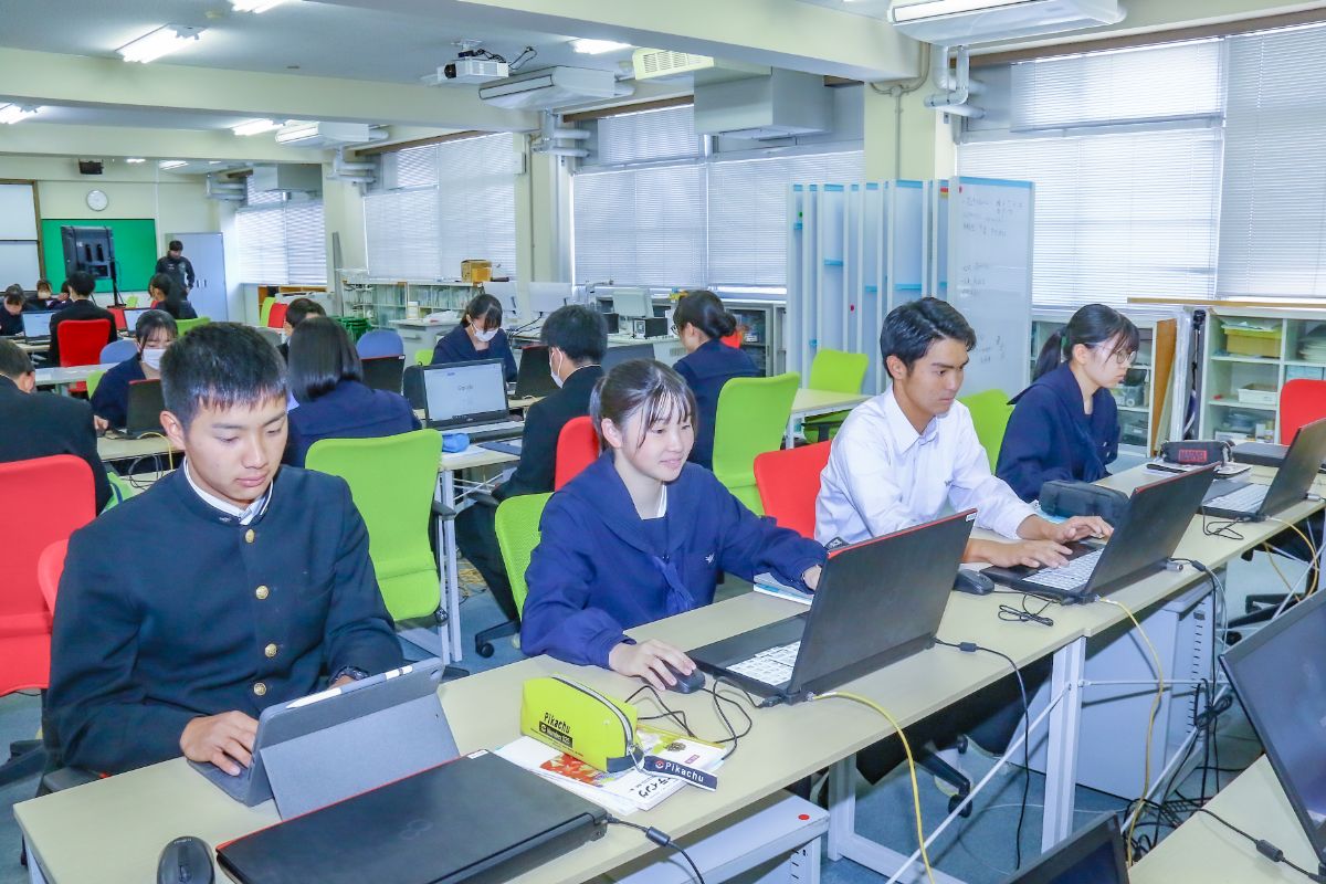 兵庫県立小野高等学校 | 世界に突き抜ける小野高プライド