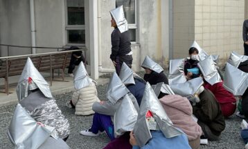 １月１７日＜　地震避難訓練　　＞