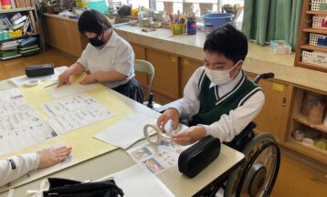 ４月２４日＜児童生徒会新聞作り＞